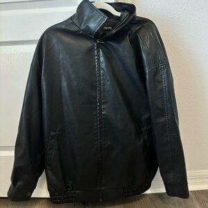 Women’s Black Leather Bomber Jacket Size XL